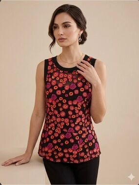 Lewit Floral Embroidered Tank Top